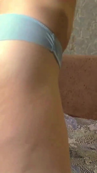 Mia Sorella Prova Molte Mutandine E Gioca Con Lei