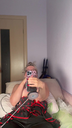 FinDom Goaldigger: Sessão de cam ao vivo com uma deusa poderosa em óculos...