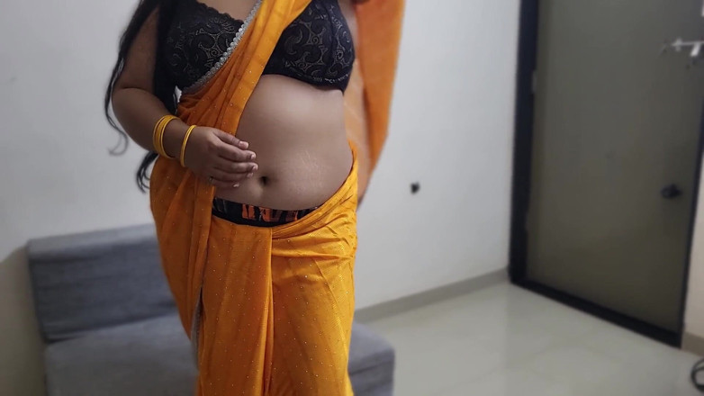 Hot Pavitra: Do You Love Me?