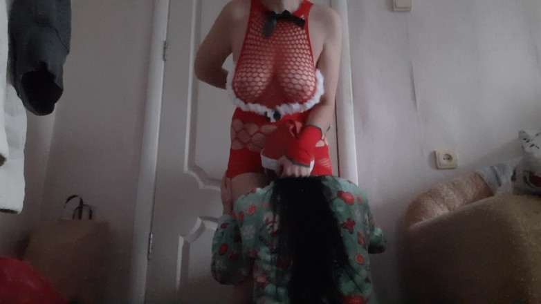 Lesbian-illusion: On Christmas Eve, at a Costume Party, the Snow Maiden...