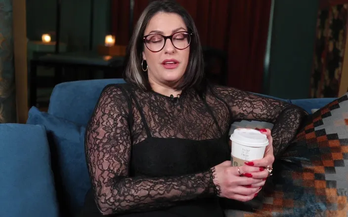 Countess diamond: Your Bank Card on My Apple Pay
