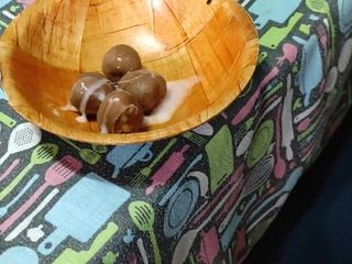 CumArtHD: 퀵! 음식에 정액! 초콜릿으로 덮인 라즈베리에 POV 핸잡과 정액!