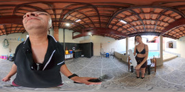 GabbyHorny: Une journaliste se déshabille en direct après s’être fait prendre...