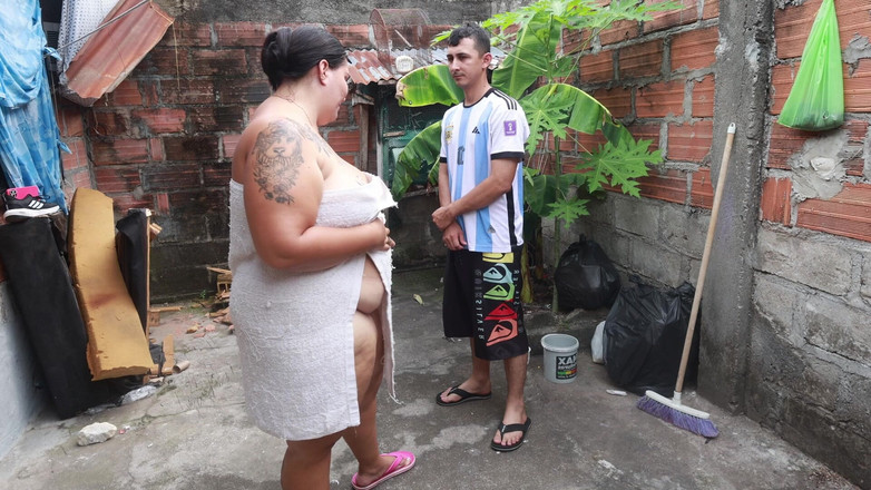 Lexly_16: Збочена мамка трахає свого співробітника на роботі