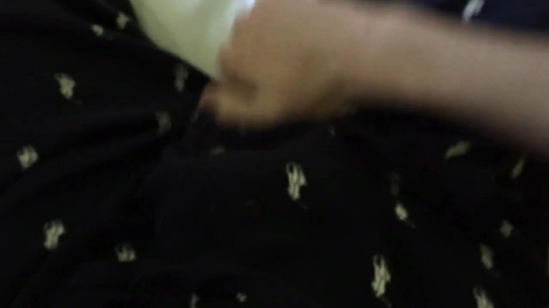 qaz11: Handjob vor der kamera - 446