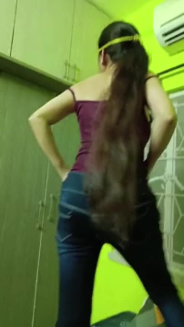 desi hot girl: 핫한 섹스 비디오 바이럴을 받는 Chmate