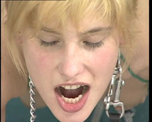 YOUR FIRST PORN: Hausfrau Virginia - Housewife Virginia