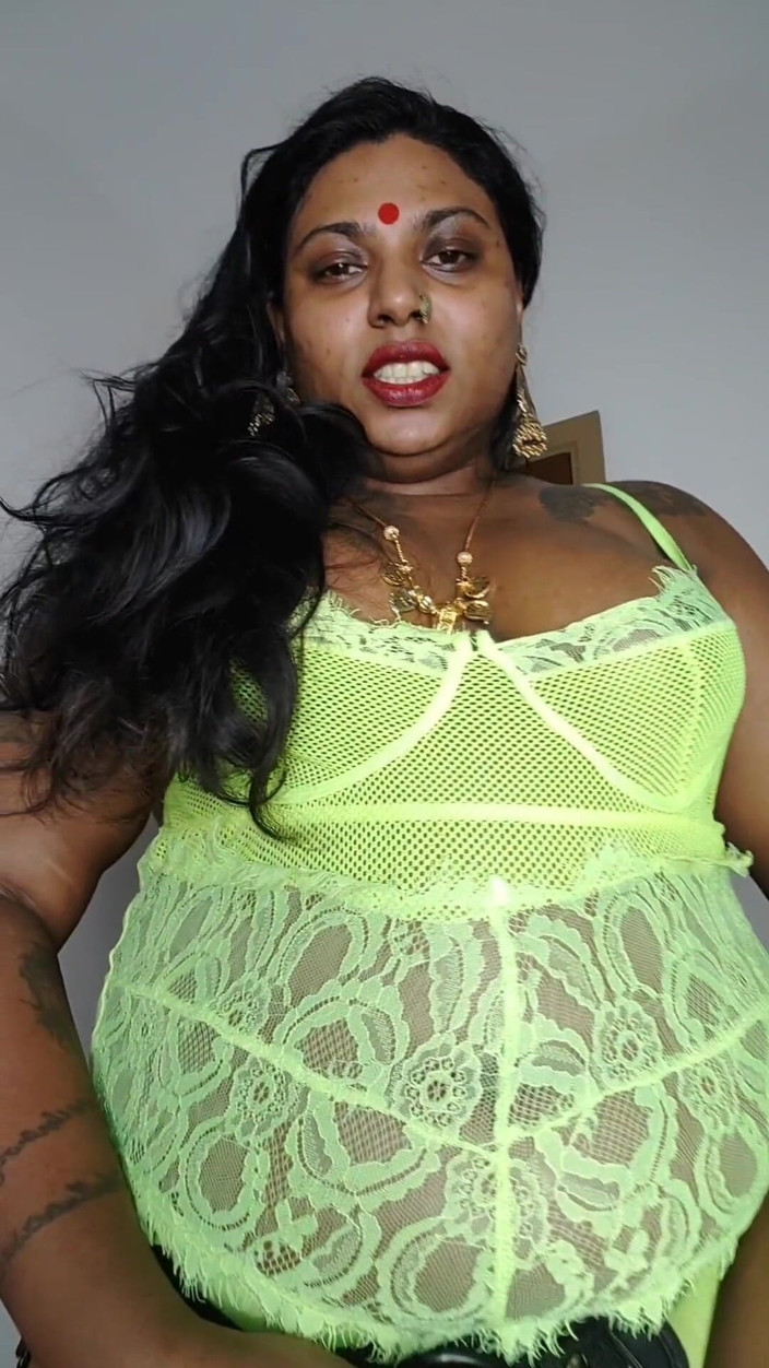 Ilariafajralilura: Wife Ilaria Peggs Her Pathetic Beta Husband