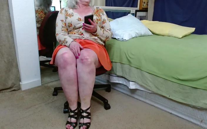 dawnskye1962: Calf Shaking in High Heels From Dawnskye1962