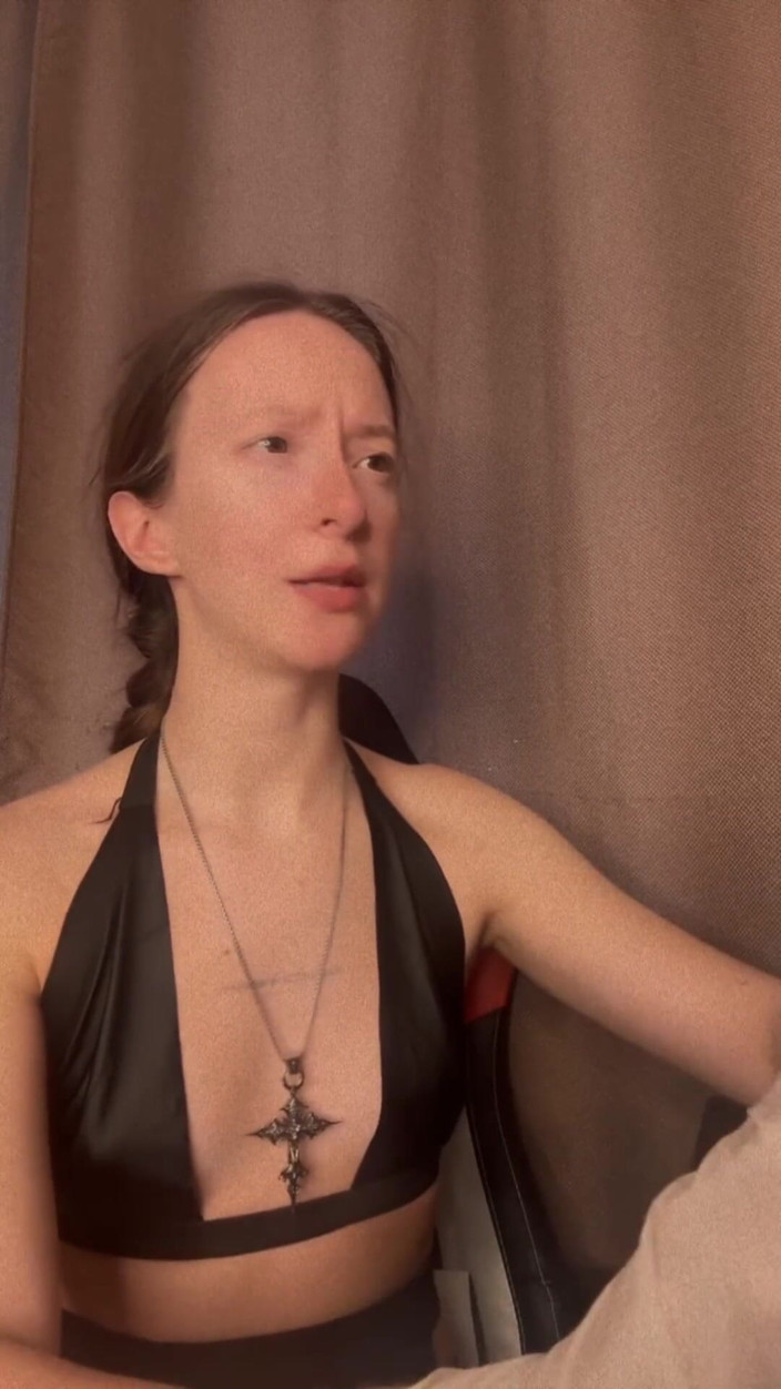 Skinny_lady69: Sprawdzanie tyłka