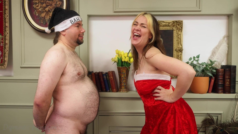 Domestic femdom: Meludah di bawah mistletoe