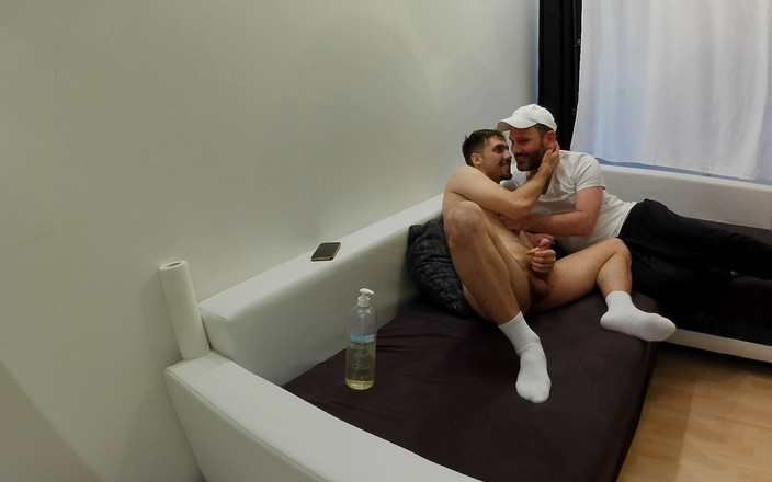 GAYheim: Balkan junge arsen 2. Abspritzen mit produzent