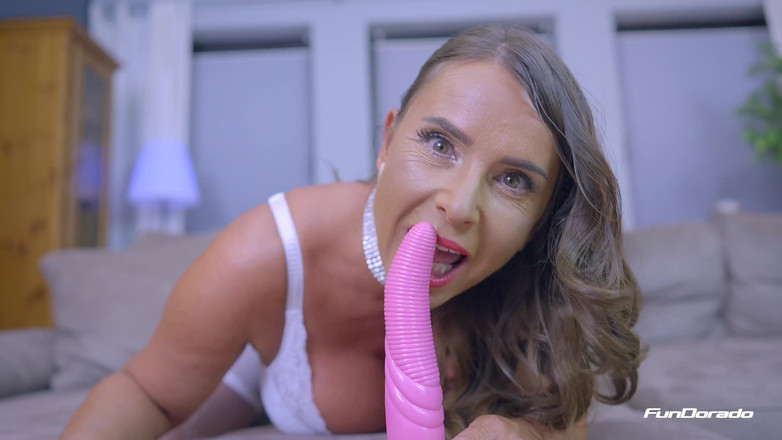 FunDo Casting: Sexy Susi - ronda 2 - ¡te mostraré algo de mí mismo!