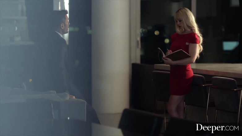 Deeper: Plus profond, Jessie et Lilly font un trio tordu en...