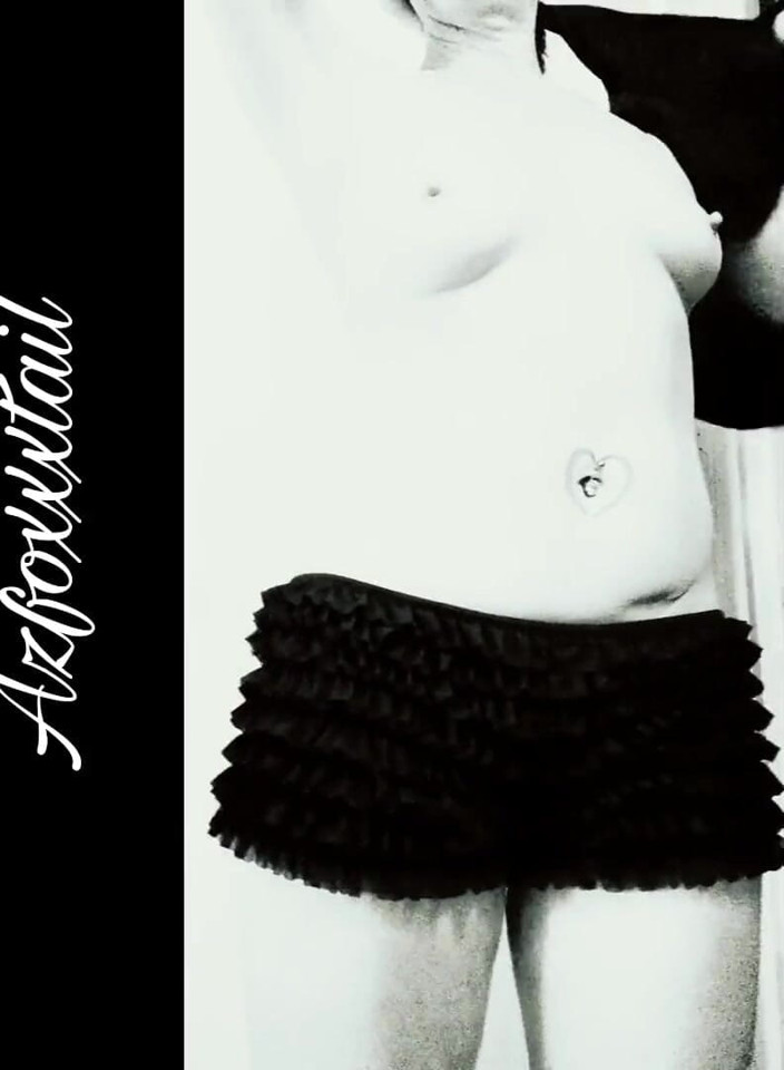 AzFoxxxTailPhelicia: Strip 2 - Fluffypanty