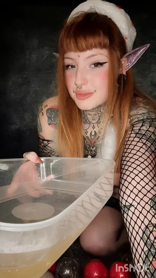 Yourfavecumslut: La Sra. Claus da lluvia dorada