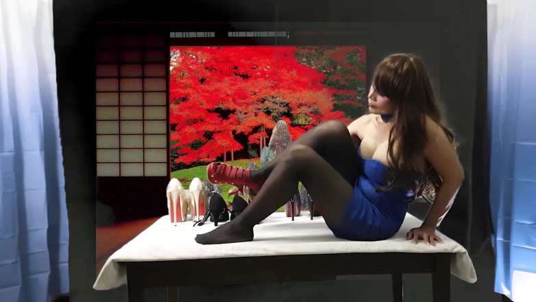 Asian Pussy Vision: I love my High Heels! And you will worship them!