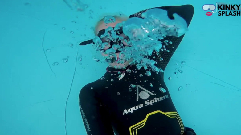 UKCuteGirl Lucy Lauren: Underwater Wetsuit JOI in My Private Pool