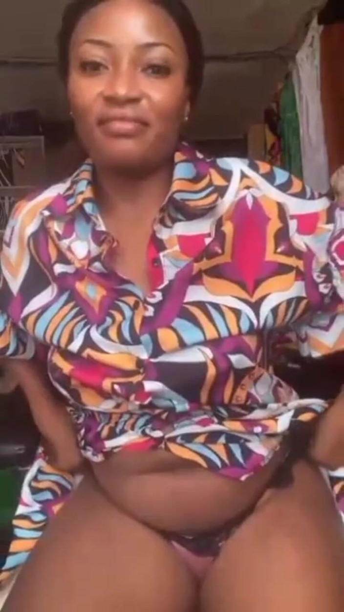 Me and my new slut: Horny Mama Masturbating Inside Her Shop,public Masterbation Sugar Mama