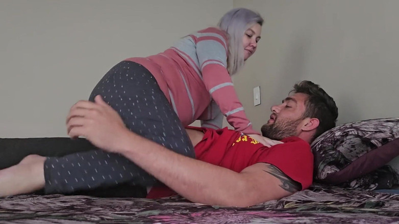 HornyPussy2018: People Having Passionate Sex This Woman Loves Being on Top...