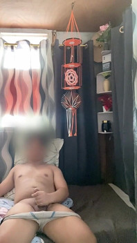 Masturbându-se În Timp Ce Ascultați Muzică
