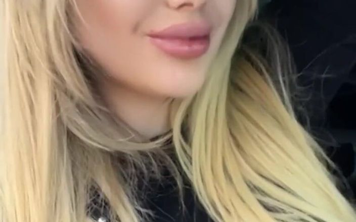 Goddess Misha Goldy: Anscheinend hatte ich nicht genug Studium an der Akademie, New...