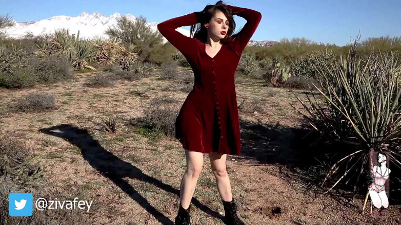 Ziva Fey: Ziva ถ่ายแบบที่ Four Peaks