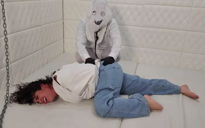 Nicky Rebel: Victoria Voxxx and the Tickle Monster