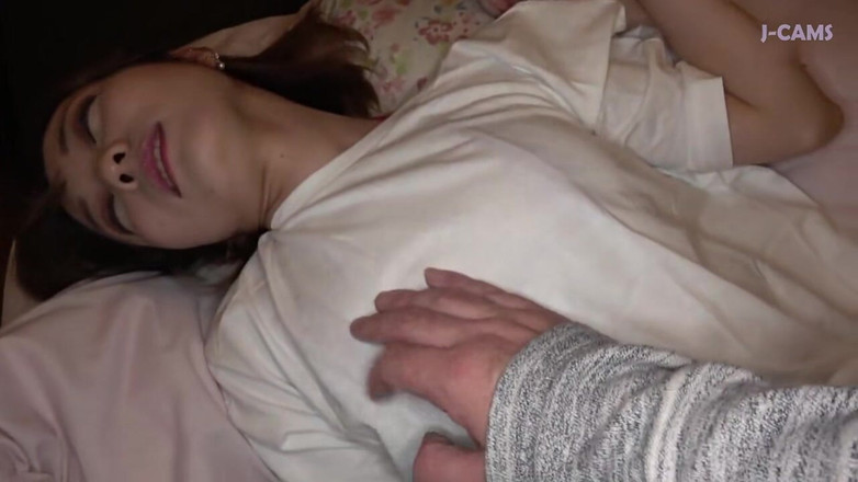 J-Cams: Duvarlarını kırarak güzelliğin gizli arzu dünyasını uyandırıyor. Bölüm-2