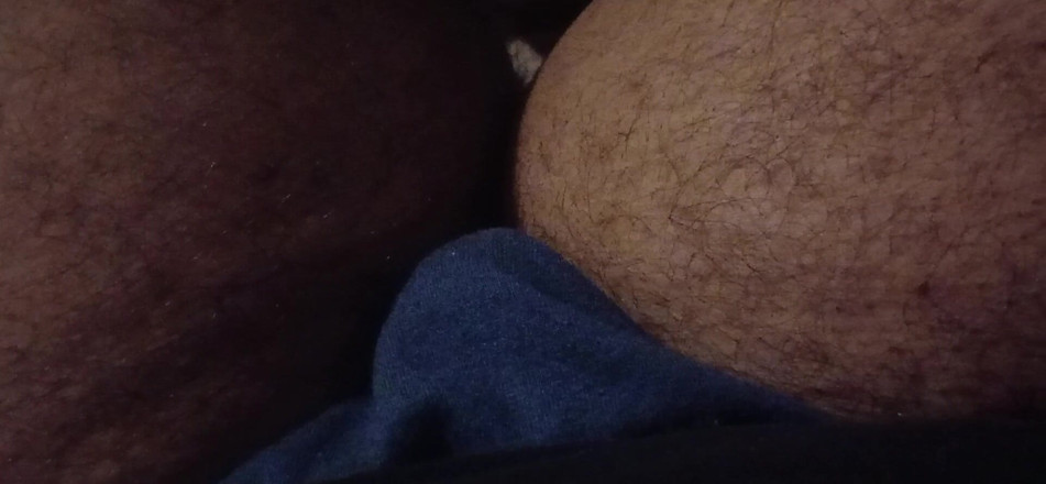 justinbolson: Stepdad Thighs and Feet. so Delicious