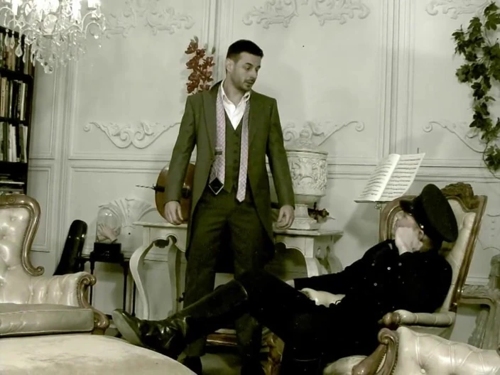 UK Naked Men: The Chauffeur