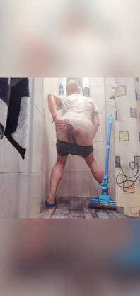 Beautiful Anal Cleaning in the Shower