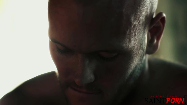 SaintPorn: Jess West älskar att vara en kinky MILF