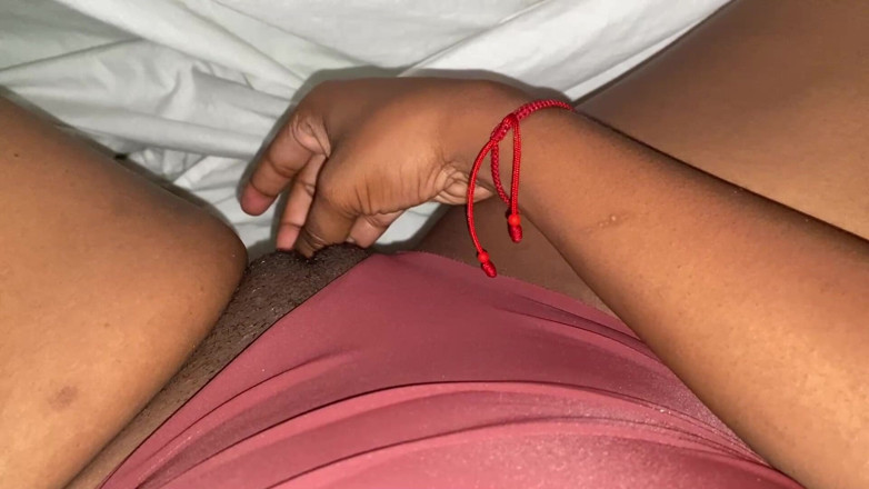 olivercastelistar: Je filme mon voisin en se voyant après le petit-déjeuner