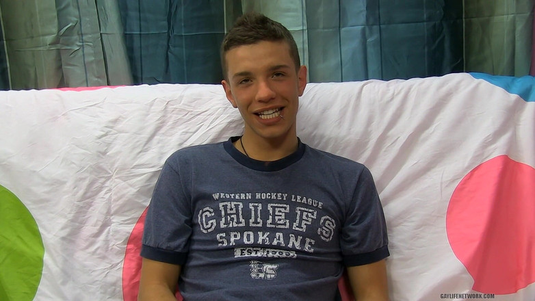 Lollipop Twinks: Allemaal glimlacht met Ryan Sharp