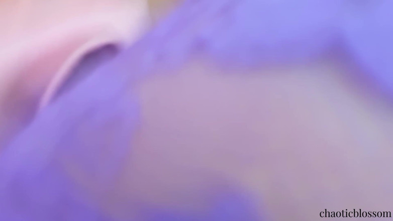 Chaoticblossom: Mastürbasyon yapan orta yaşlı seksi kadın dev kadın kazara amcık