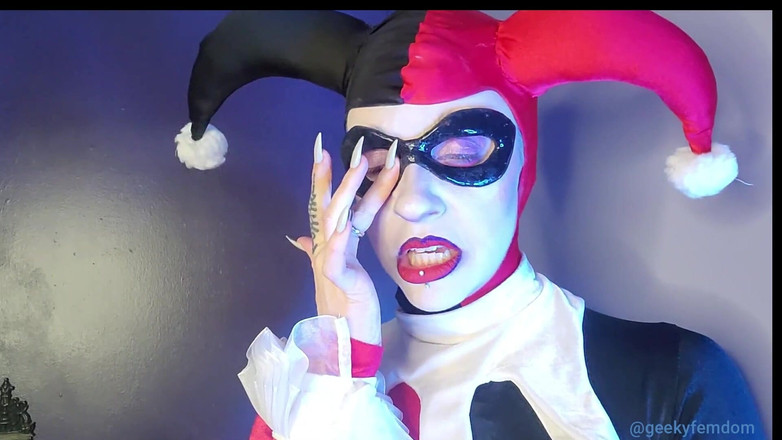Geeky Femdom: Harley Quinn तुम पर हावी होती है