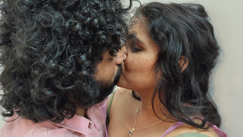 Vaigavarun45: Незнакомец входит в дом незнакомой девушки и делает горячий трах с горячей девушкой