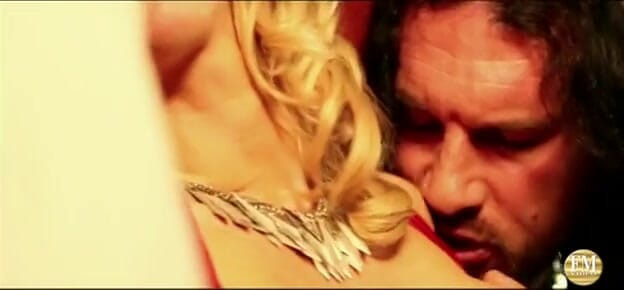 Xtime Network: Tar en rundtur i en swingers club