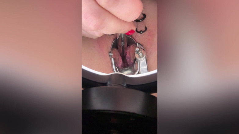 SklavinS_pervert: Sklavin S Plays with Her Cervix