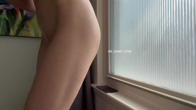 Ms_Emmy_Lynn: Skinny Naked Oiling by Nude Asian Babe