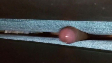 XxyTherry: Hrbím si postel, dokud se nevystříkám