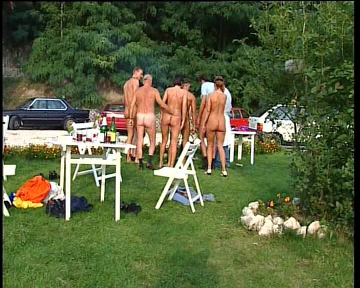 Deutsche Madchen: Duitse dames zijn hier om twee jongens te plezieren in...