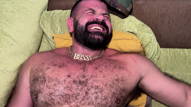 Massive daddy xxx: Баг вітчим трахається на кухні