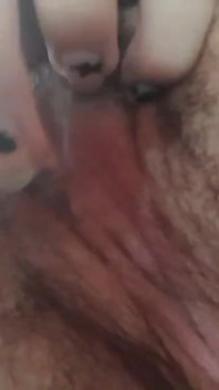 Seksi dev kadın şişman amcığıyla oynuyor