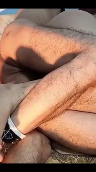 Desi cowgirl culo grosso scopata con un giovane ragazzo indiano in sporco hindi