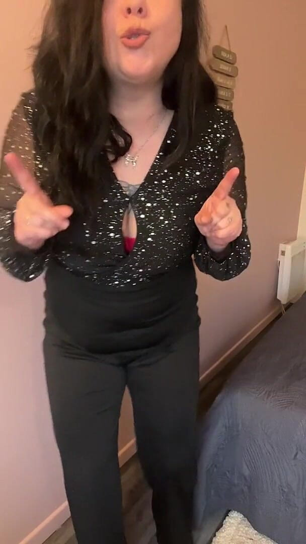 Maitresse Clara: Dame tu culo para año nuevo!