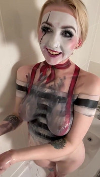 Mime, bodypaint, jeu de douche