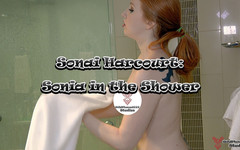 Wild Phoenixxx Studios: Sonia Harcourt: Sonia ve sprše