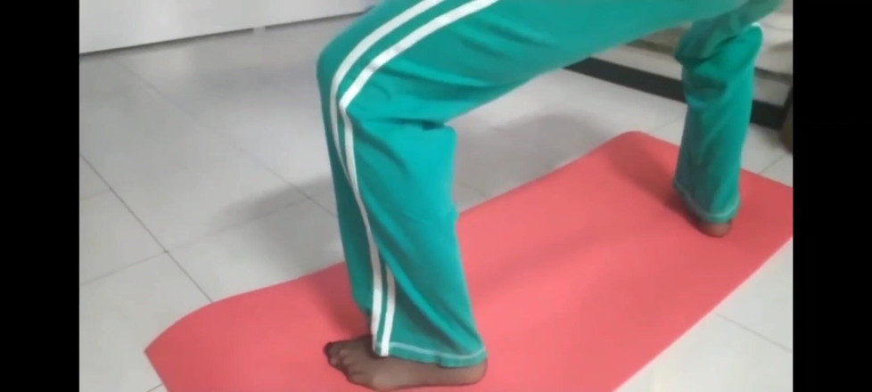 Yvonne: Exercices de yoga en nylon